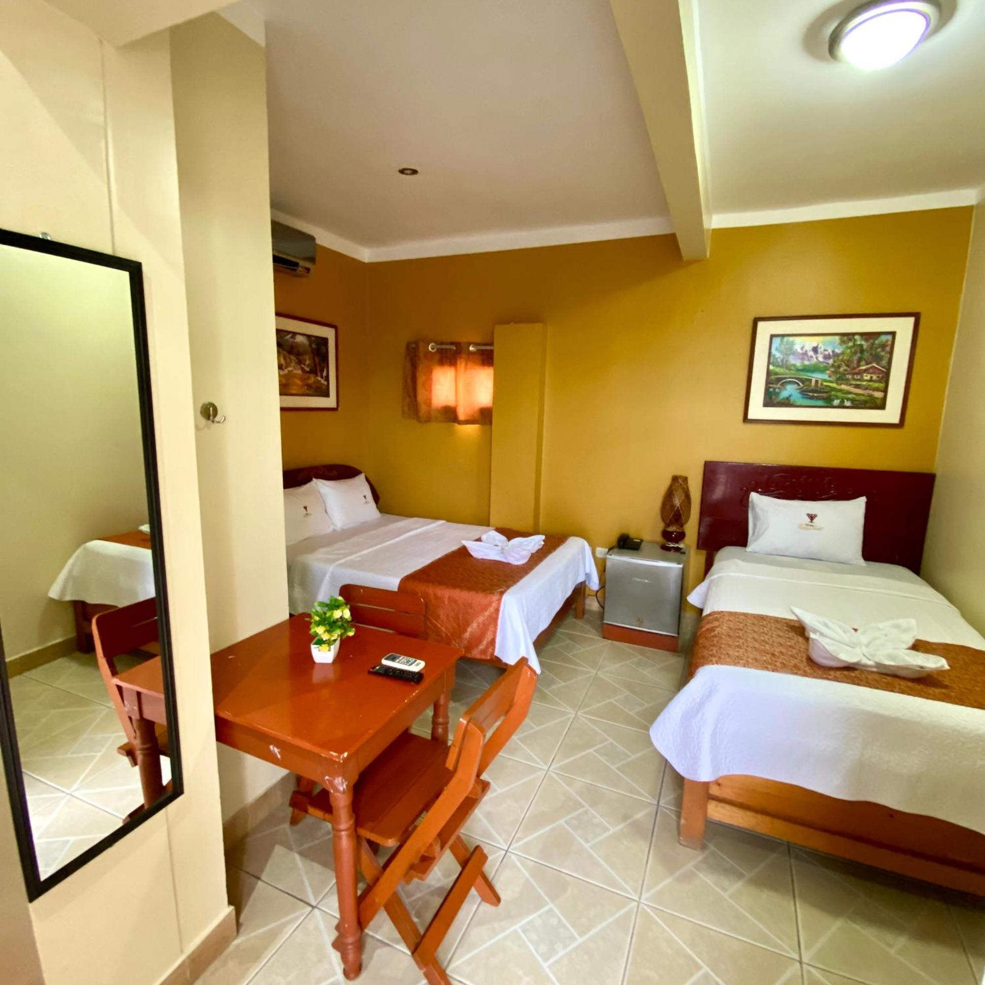 Hotel Ventura Isabel إكيتوس المظهر الخارجي الصورة